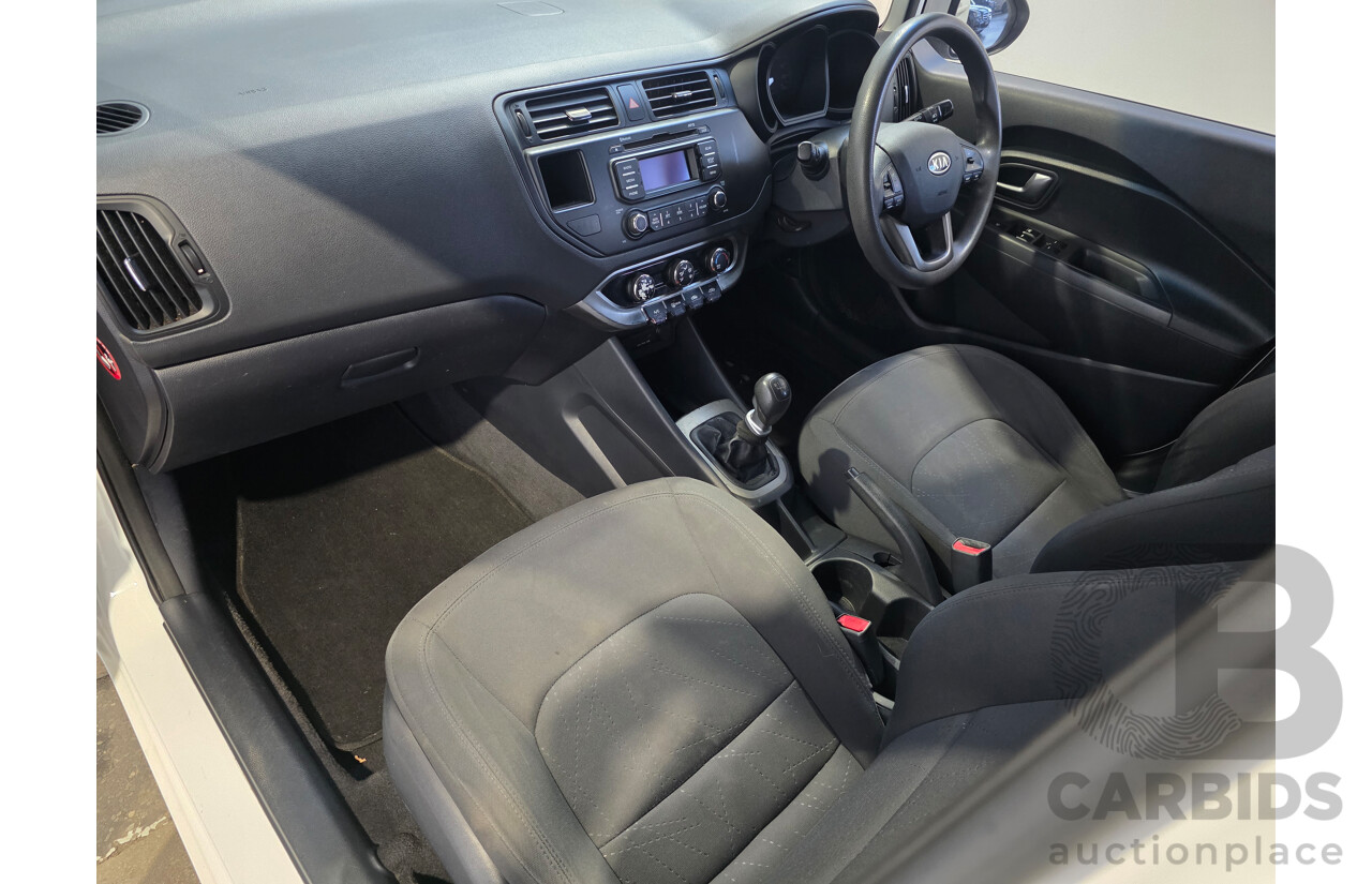 03/2012 Kia Rio S UB 5d Hatchback White 1.4L