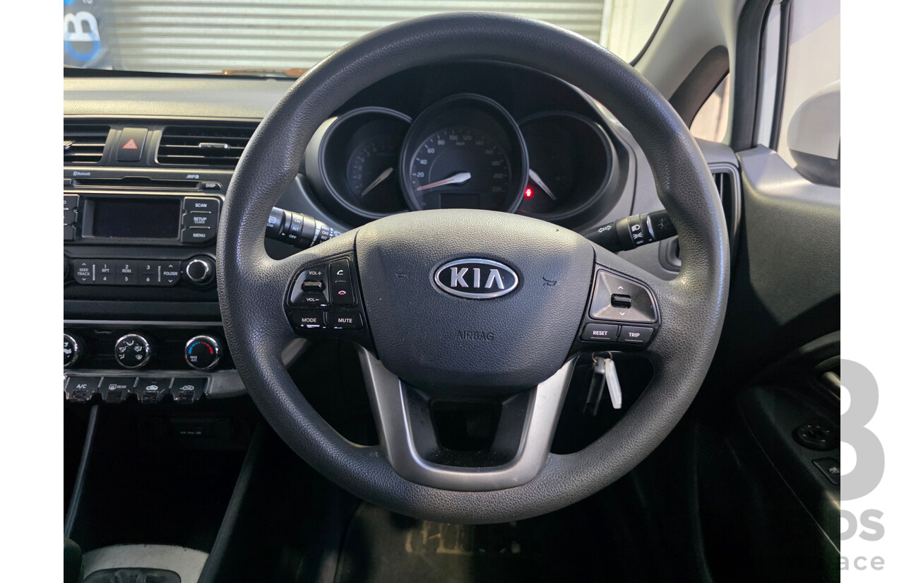 03/2012 Kia Rio S UB 5d Hatchback White 1.4L