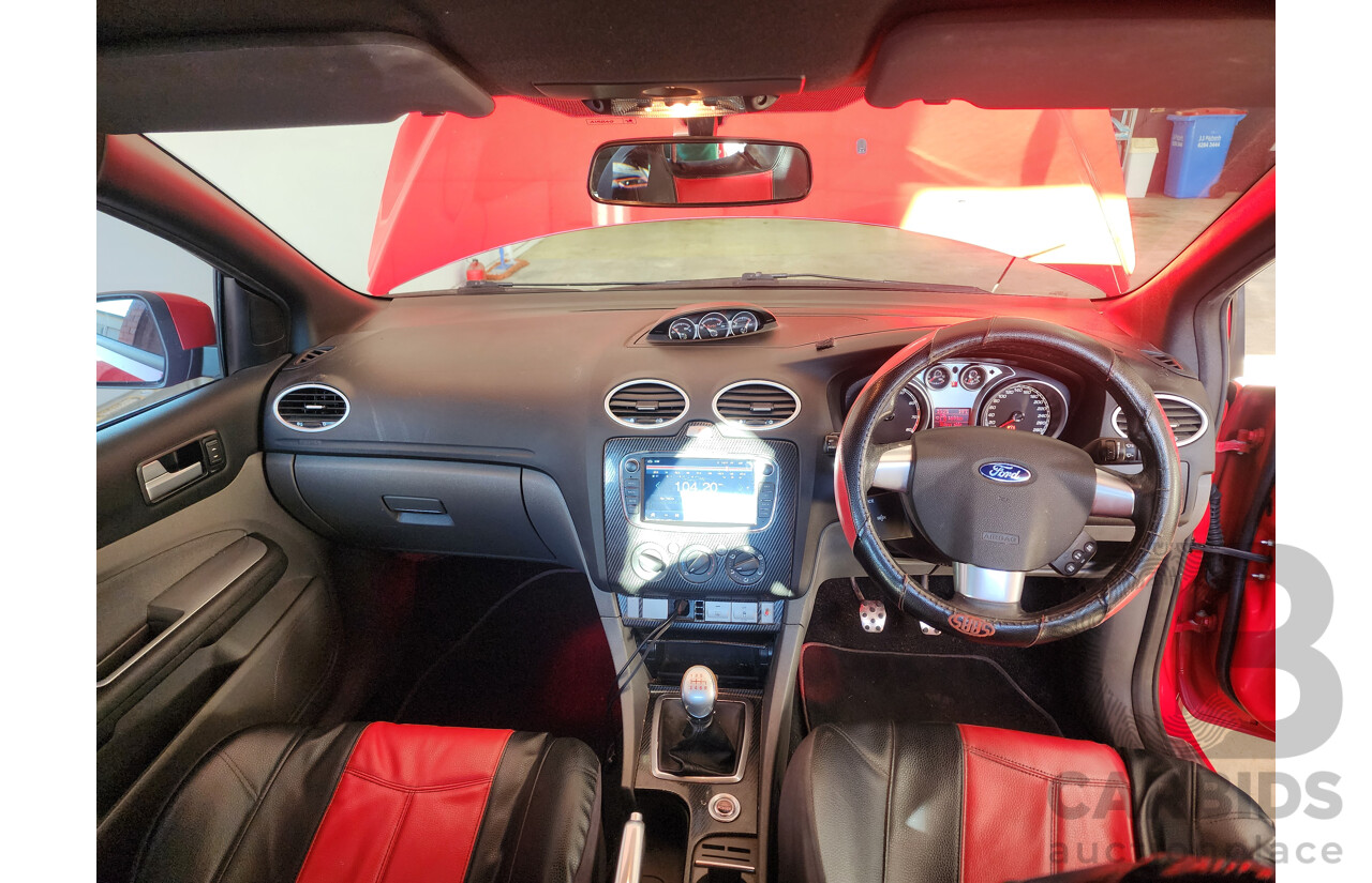 12/2010 Ford Focus XR5 Turbo LV 5d Hatchback Red 2.5L