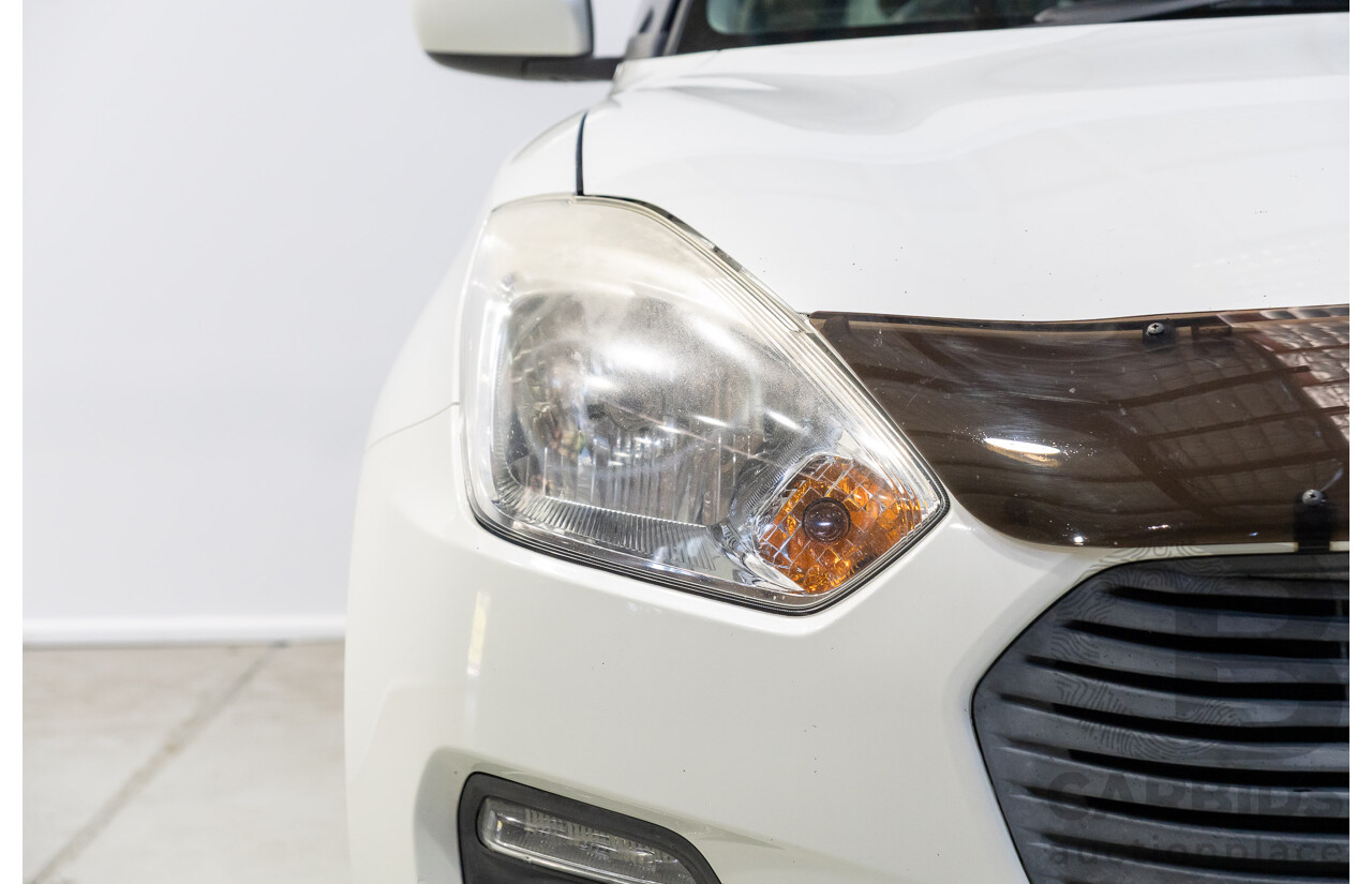07/2017 Suzuki Swift GL Navigator AL 5d Hatchback White 1.2L