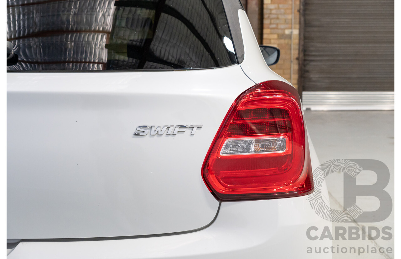 07/2017 Suzuki Swift GL Navigator AL 5d Hatchback White 1.2L