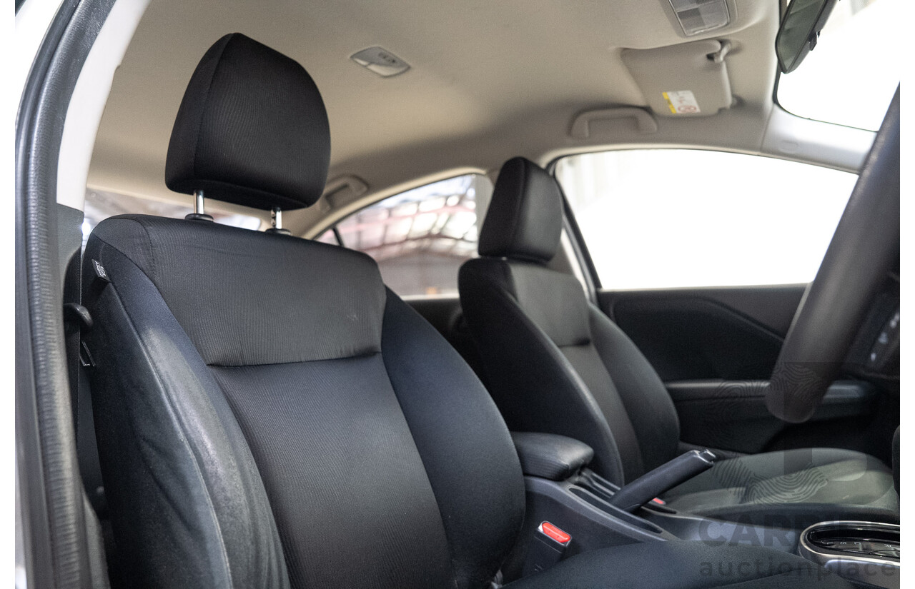 07/2014 Honda City VTi GM MY15 4d Sedan Silver 1.5L