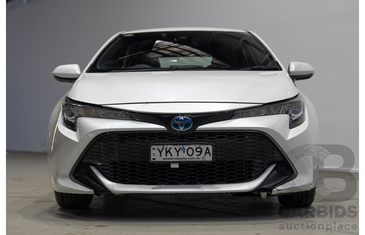 11/2020 Toyota Corolla Ascent Sport HYBRID ZWE211R 5d Hatchback White 1.8L