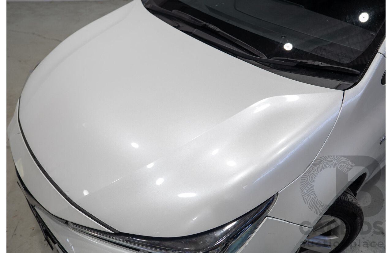 11/2020 Toyota Corolla Ascent Sport HYBRID ZWE211R 5d Hatchback White 1.8L