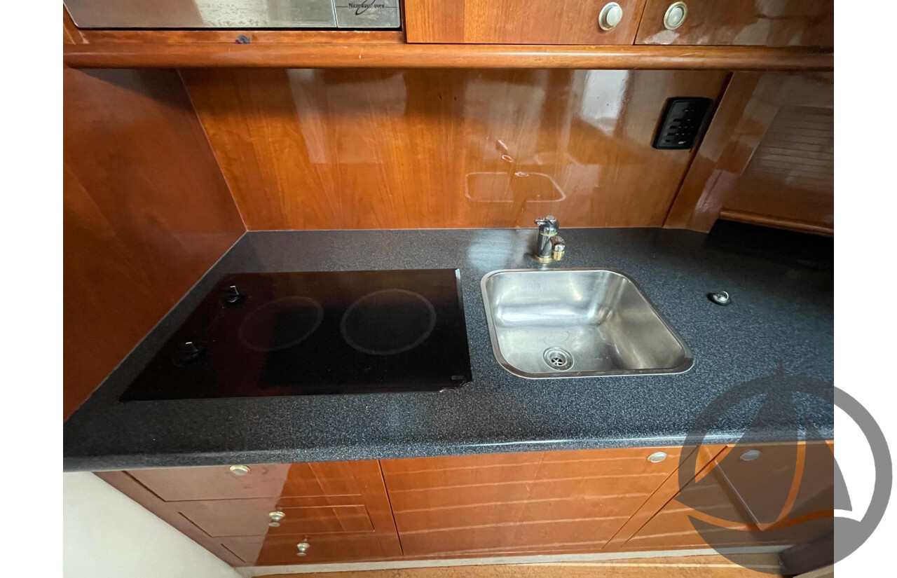 NO RESERVE - Mustang 4200 Sports Cruiser, Twin Volvo Penta 8.1 Engines