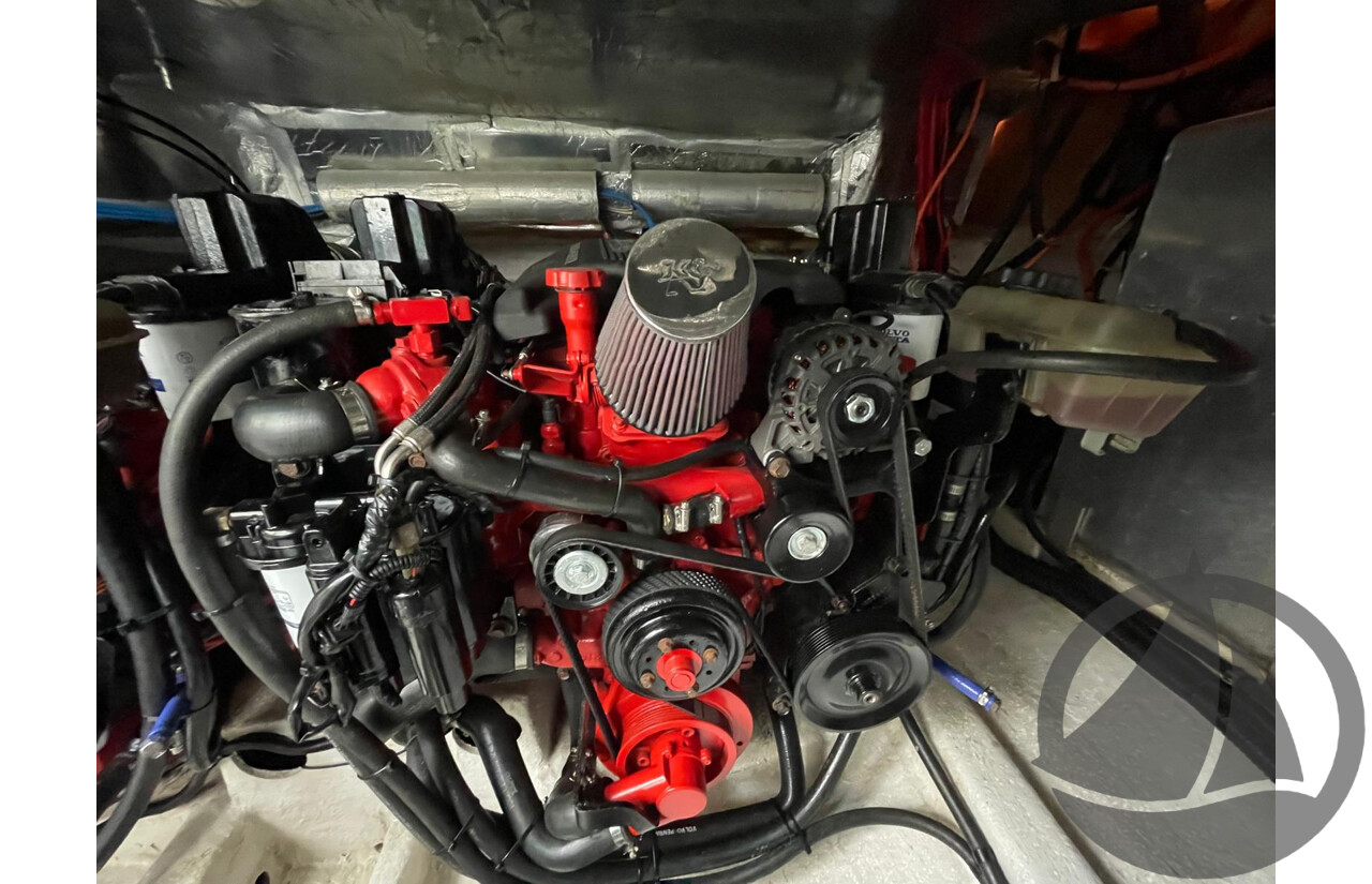 NO RESERVE - Mustang 4200 Sports Cruiser, Twin Volvo Penta 8.1 Engines
