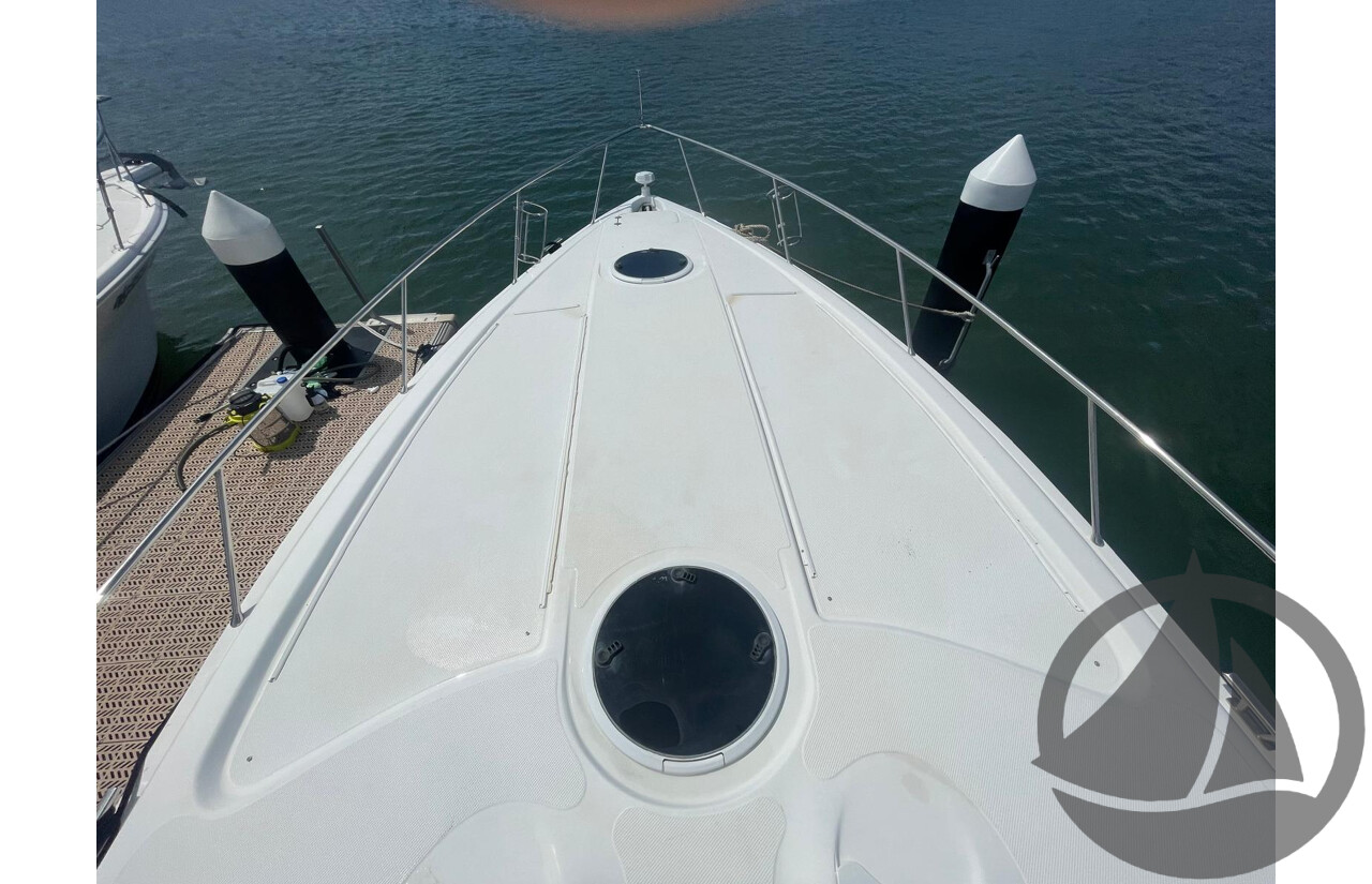NO RESERVE - Mustang 4200 Sports Cruiser, Twin Volvo Penta 8.1 Fresh Water Cooled Engines