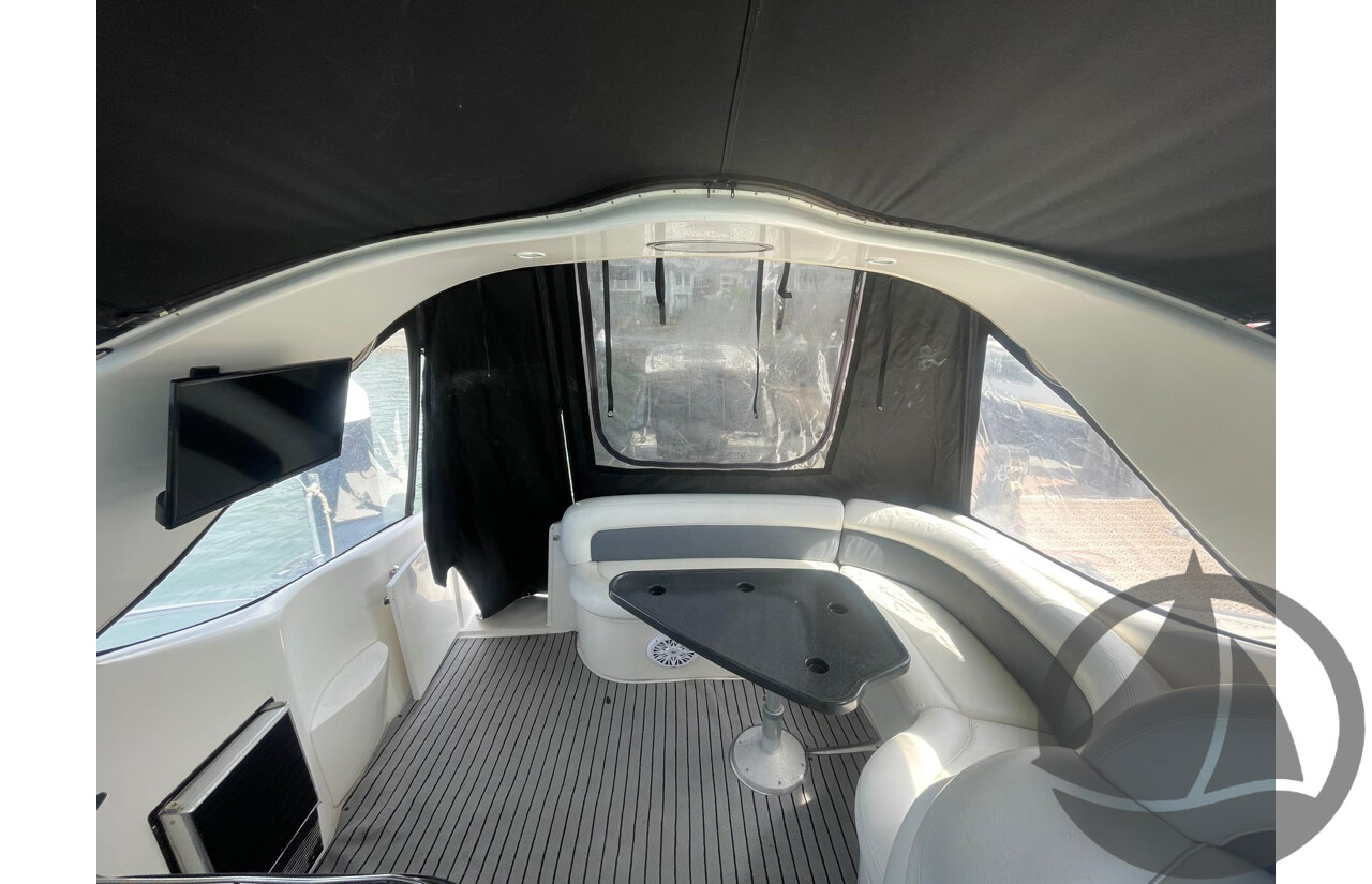 NO RESERVE - Mustang 4200 Sports Cruiser, Twin Volvo Penta 8.1 Fresh Water Cooled Engines
