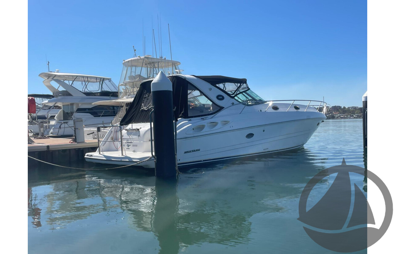 NO RESERVE - Mustang 4200 Sports Cruiser, Twin Volvo Penta 8.1 Engines
