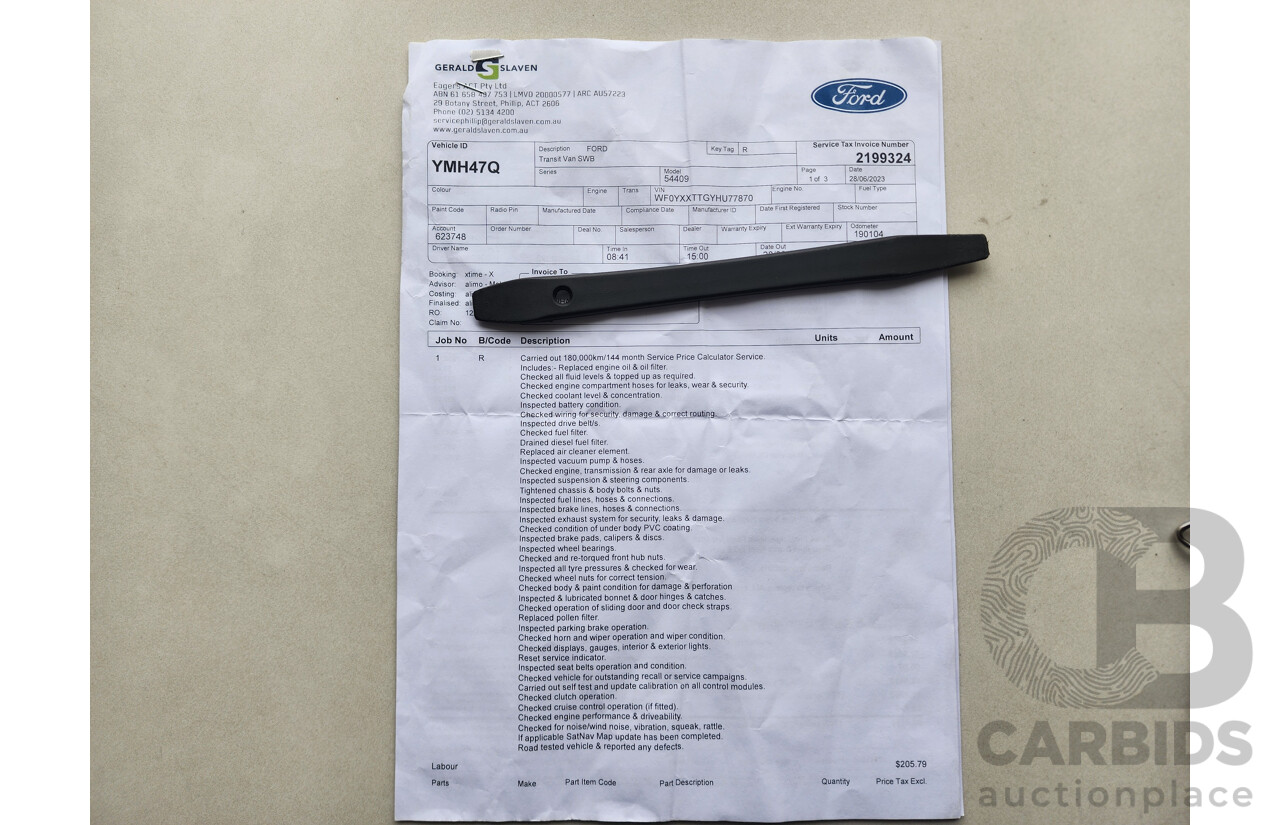 04/2017 Ford Transit Custom 290S (swb) VN 5d Van Silver 2.0L