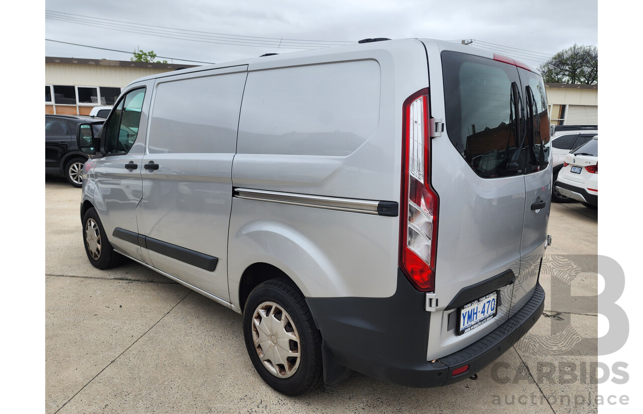 04/2017 Ford Transit Custom 290S (swb) VN 5d Van Silver 2.0L