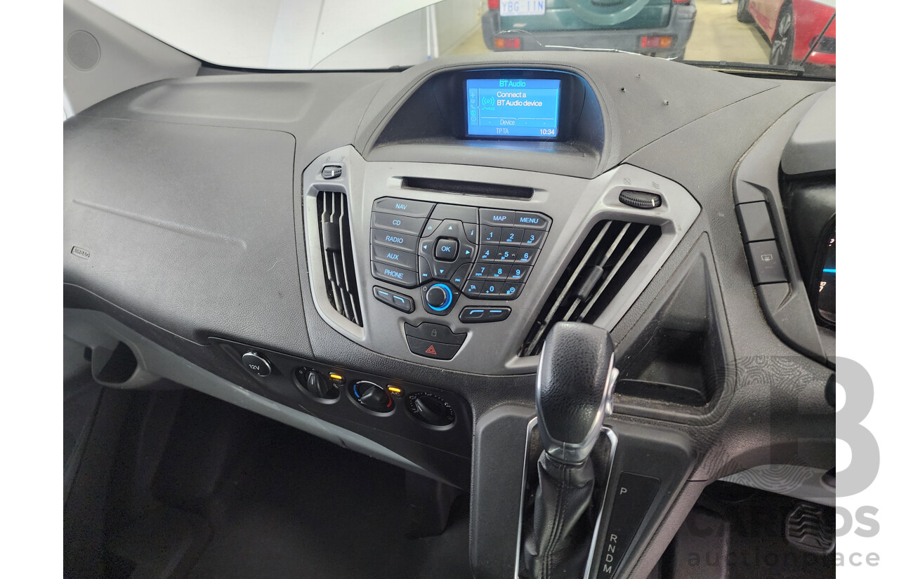 04/2017 Ford Transit Custom 290S (swb) VN 5d Van Silver 2.0L