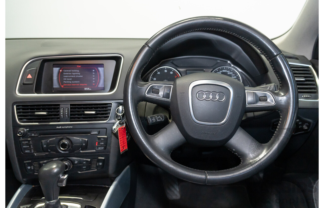 05/2011 Audi Q5 2.0 TFSI Quattro (AWD) 8R MY12 4d Wagon Grey Turbo 2.0L