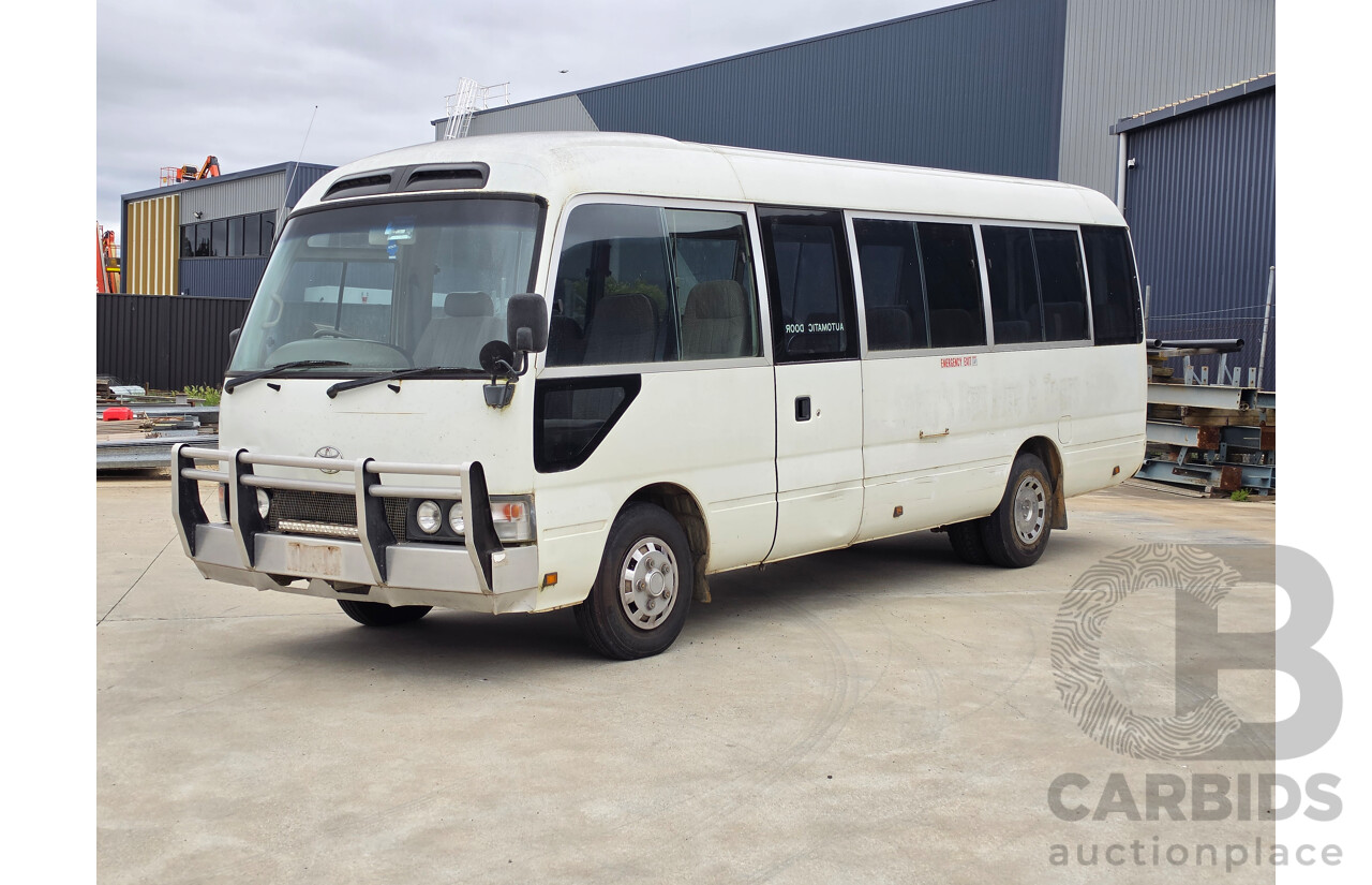 10/1996 Toyota Coaster 22 Seat Bus HZB50R - 1HZ Diesel