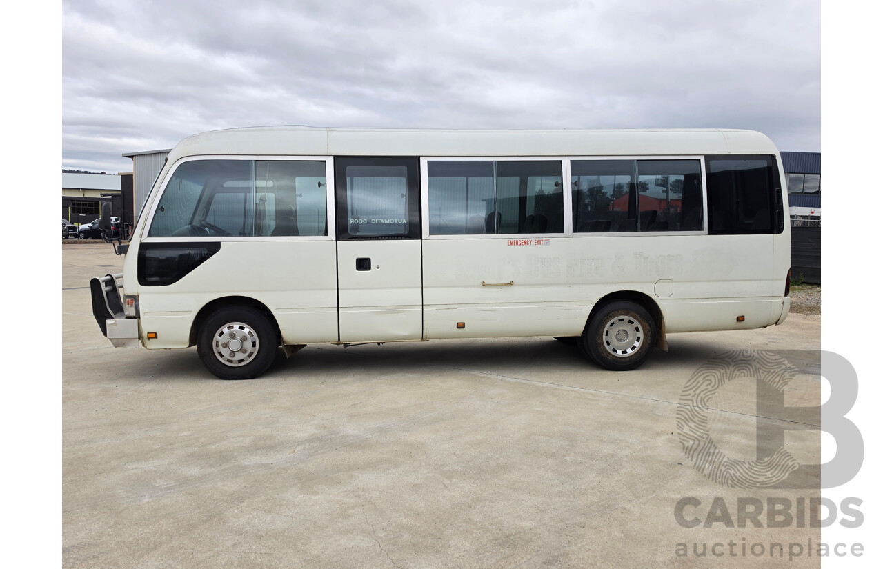 10/1996 Toyota Coaster 22 Seat Bus HZB50R - 1HZ Diesel