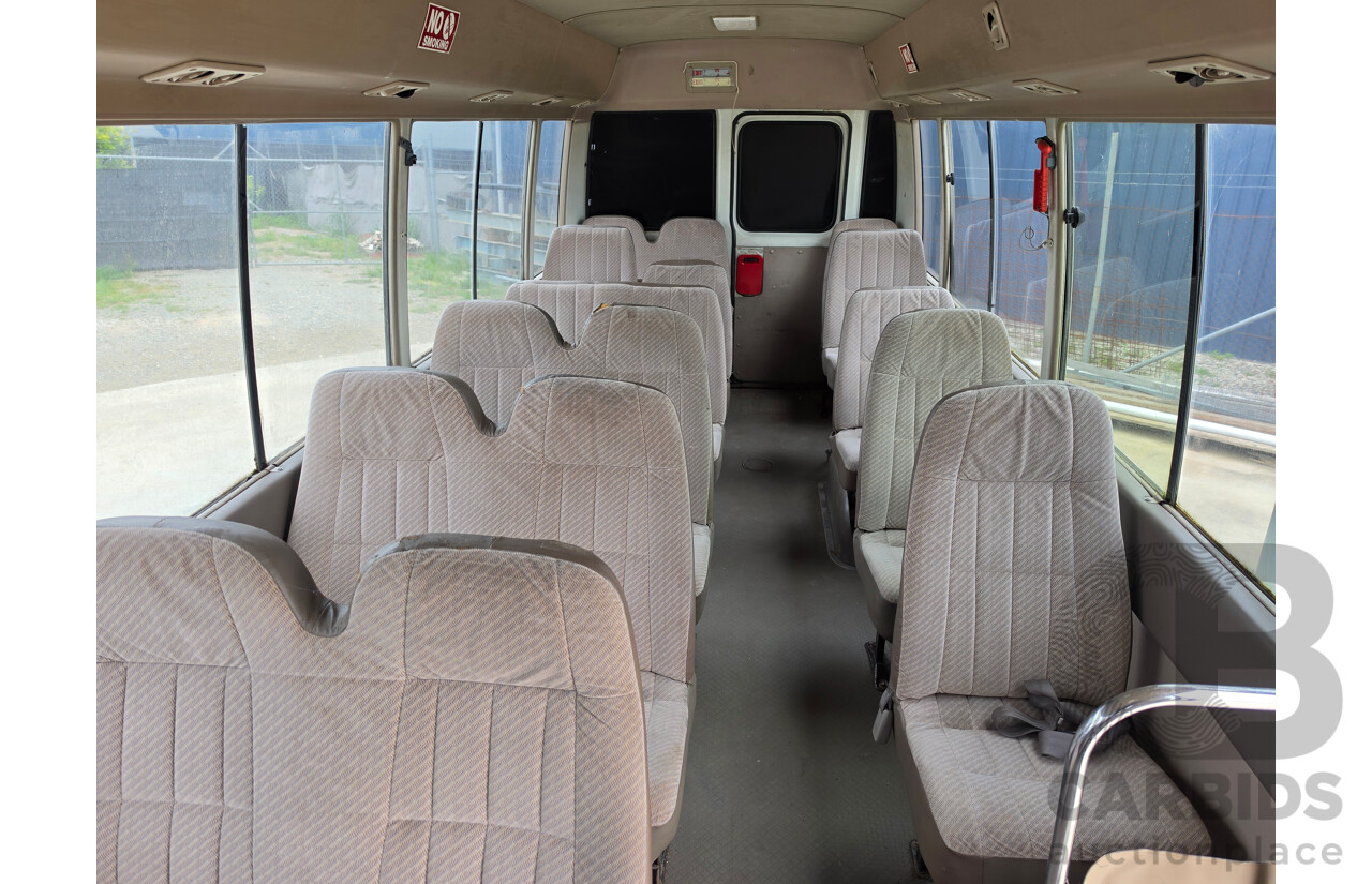 10/1996 Toyota Coaster 22 Seat Bus HZB50R - 1HZ Diesel