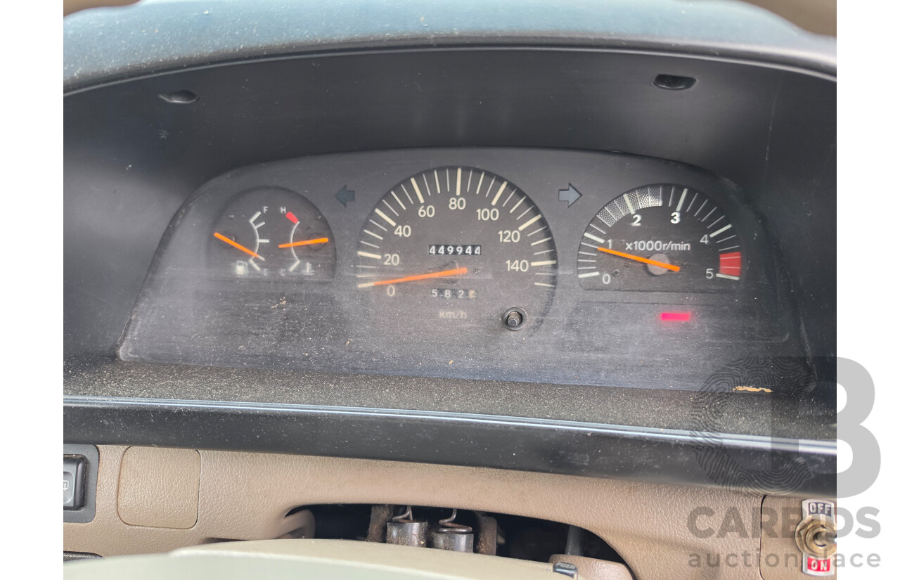 10/1996 Toyota Coaster 22 Seat Bus HZB50R - 1HZ Diesel
