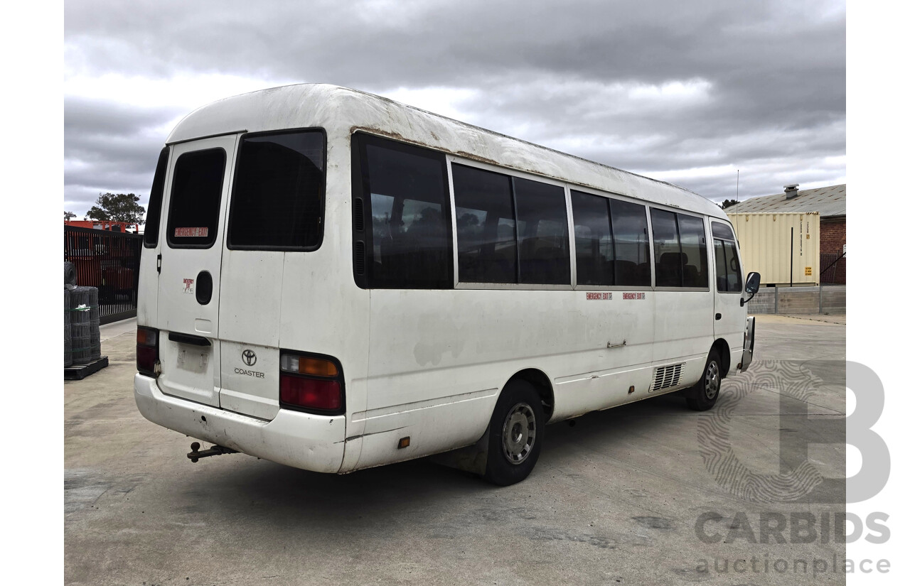 10/1996 Toyota Coaster 22 Seat Bus HZB50R - 1HZ Diesel