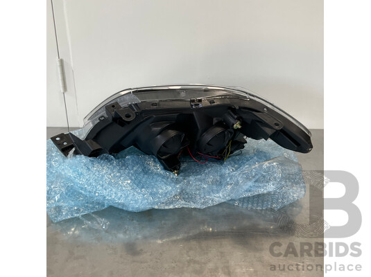 Toyota Hilux Vigo - Triple Lens LED Projector Headlight