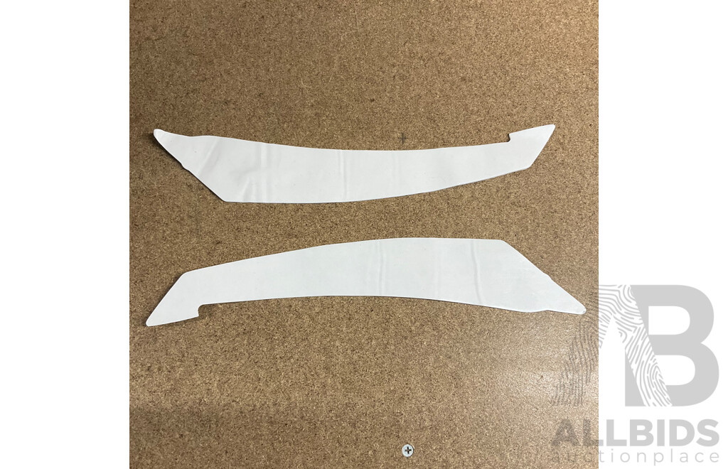 Aerodynamic Winglets & Decal