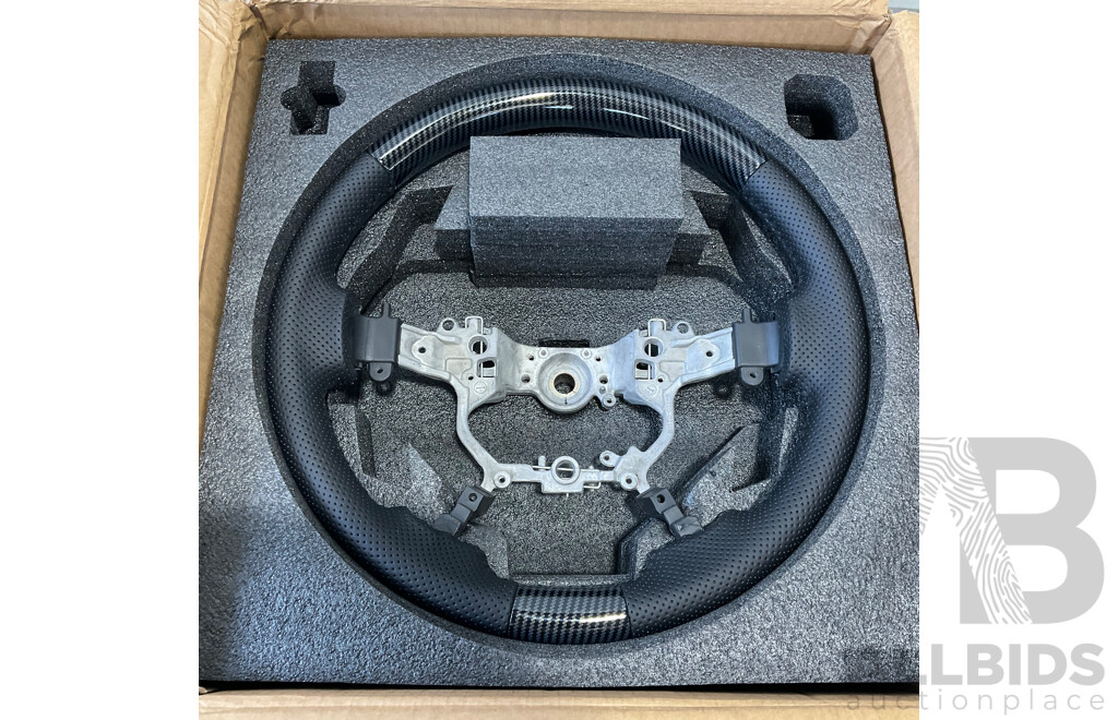 Toyota Land Cruiser 200 Series - Aftermarket (Carbon Fibre) Steering Wheel