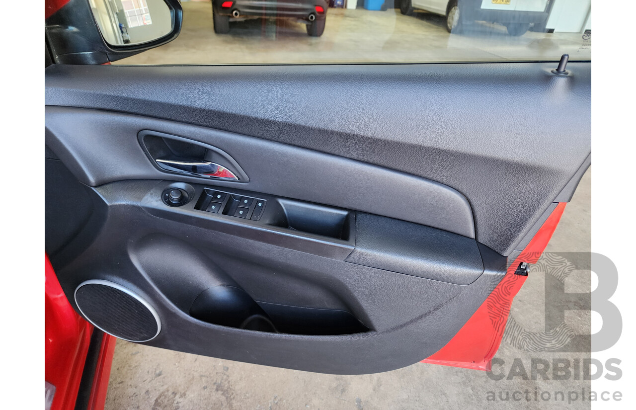 08/2014 Holden Cruze SRi Z-series JH MY14 4d Sedan Red 1.6L