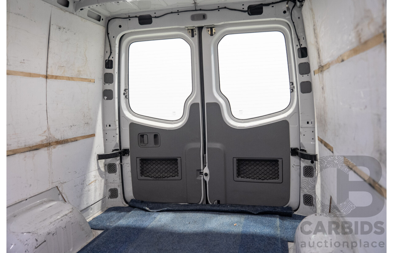 03/2016 Volkswagen Crafter 35 TDI300 LWB 2EH1 MY16 3d Van White 2.0L