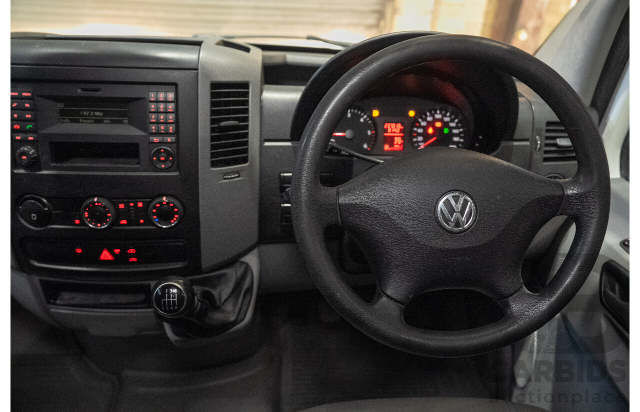 03/2016 Volkswagen Crafter 35 TDI300 LWB 2EH1 MY16 3d Van White 2.0L