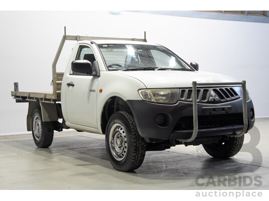 06/2009 Mitsubishi Triton GL ML MY09 Cab Chassis White 2.4L