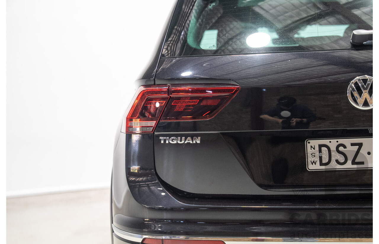 11/2017 Volkswagen Tiguan 162 TSI Highline (AWD) 5NA MY18 4D Wagon Deep Black Pearlescent Turbo 2.0L