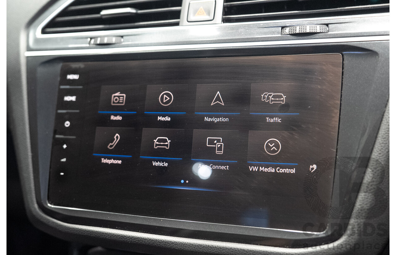 11/2017 Volkswagen Tiguan 162 TSI Highline (AWD) 5NA MY18 4D Wagon Deep Black Pearlescent Turbo 2.0L
