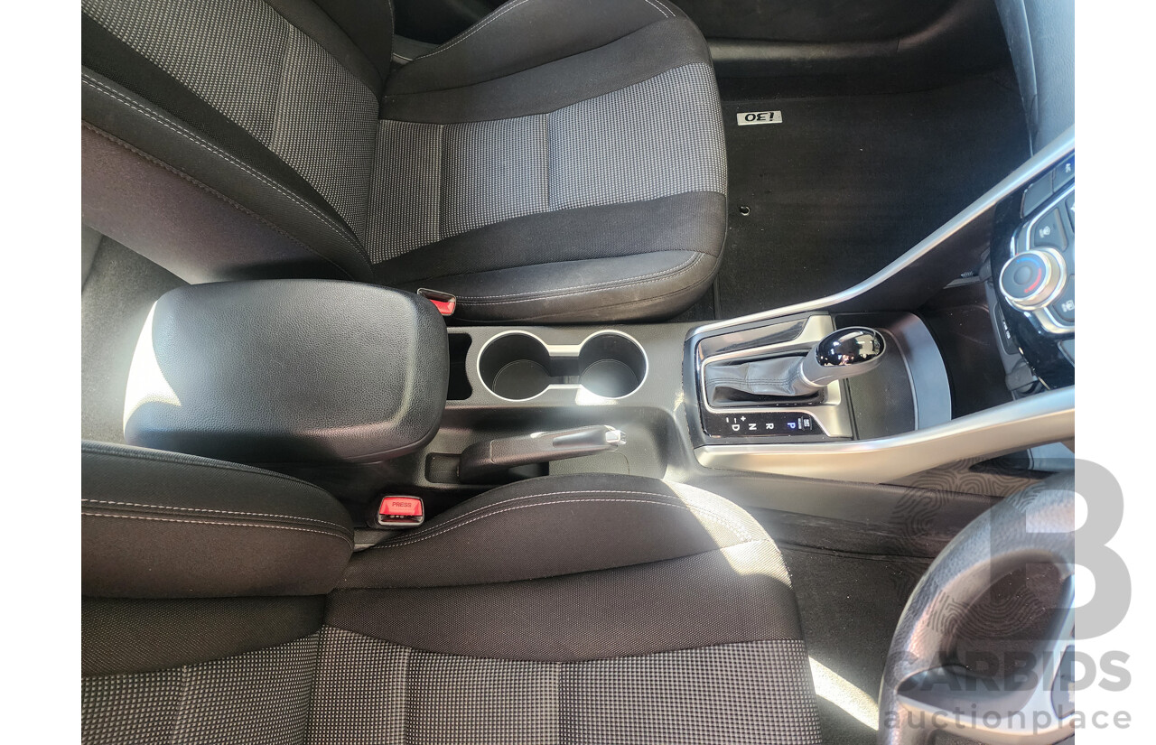 01/2014 Hyundai i30 Active GD MY14 5d Hatchback Blue 1.8L