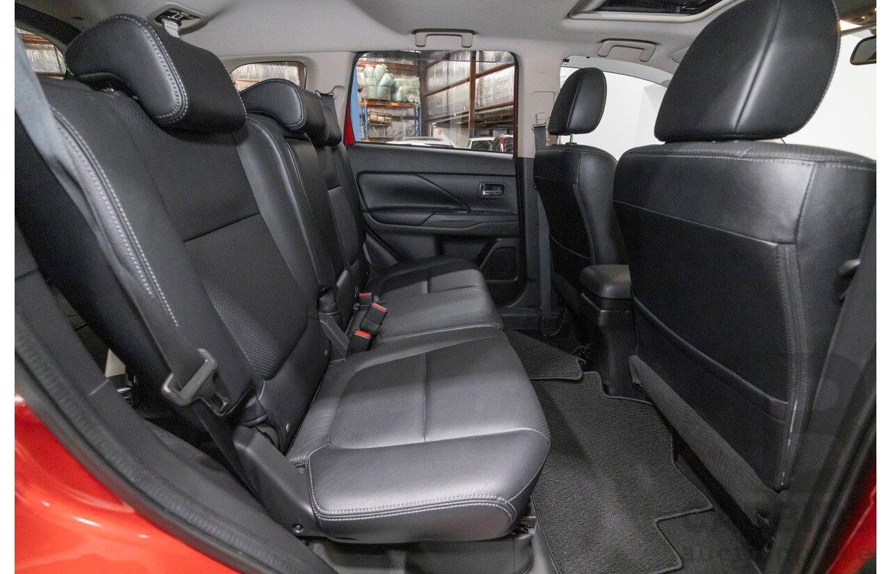 6/2015 Mitsubishi Outlander Exceed (4x4) ZK MY16 4d Wagon Rally Red Metallic Turbo 2.3L - 7 Seater