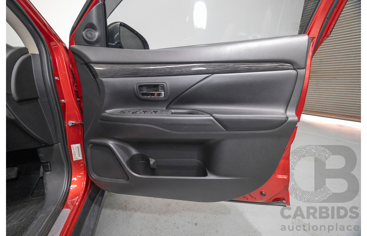6/2015 Mitsubishi Outlander Exceed (4x4) ZK MY16 4d Wagon Rally Red Metallic Turbo 2.3L - 7 Seater