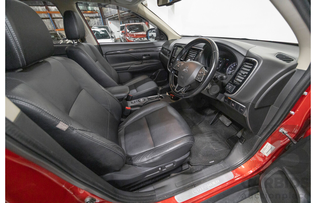 6/2015 Mitsubishi Outlander Exceed (4x4) ZK MY16 4d Wagon Rally Red Metallic Turbo 2.3L - 7 Seater