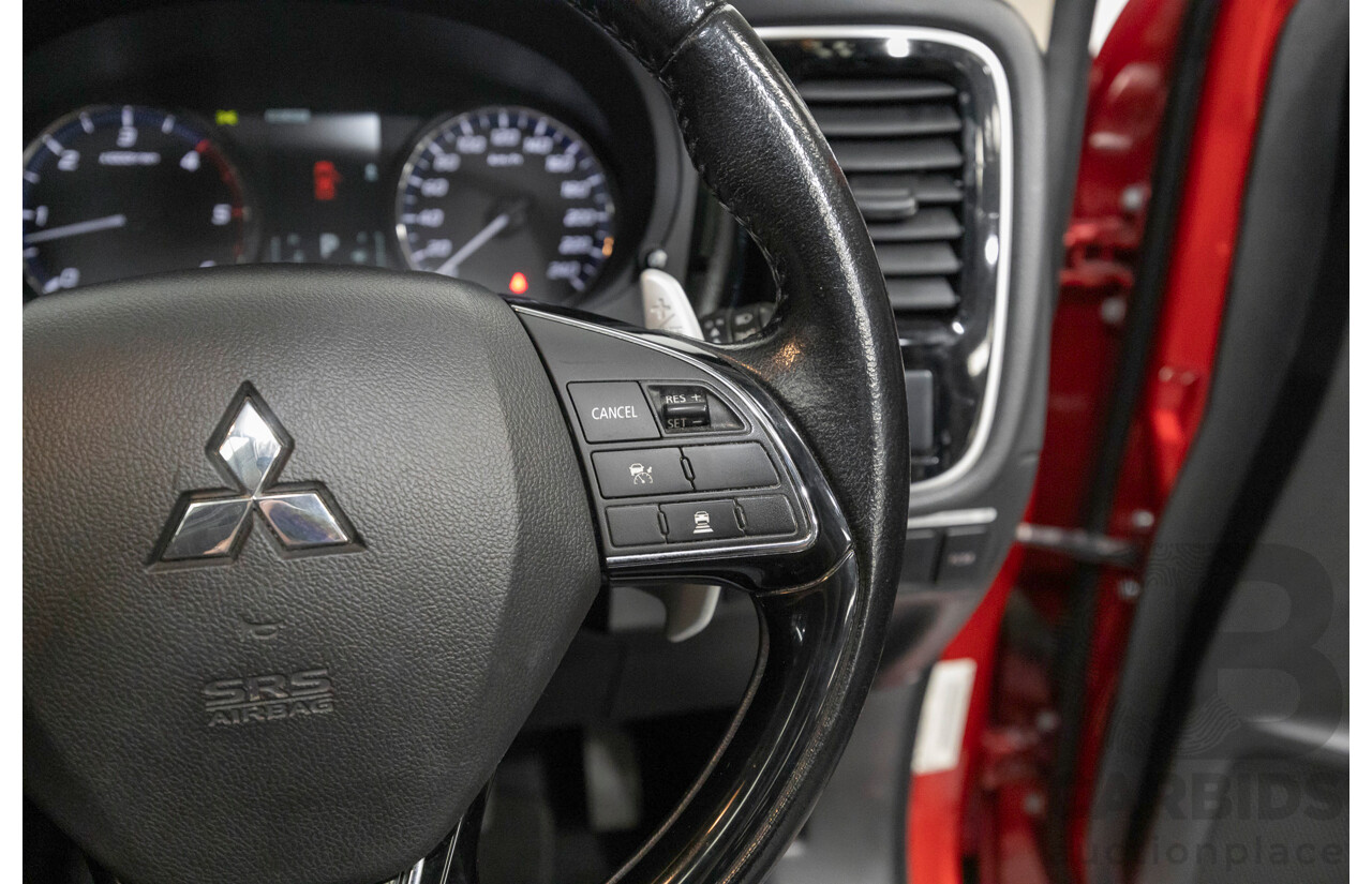 6/2015 Mitsubishi Outlander Exceed (4x4) ZK MY16 4d Wagon Rally Red Metallic Turbo 2.3L - 7 Seater
