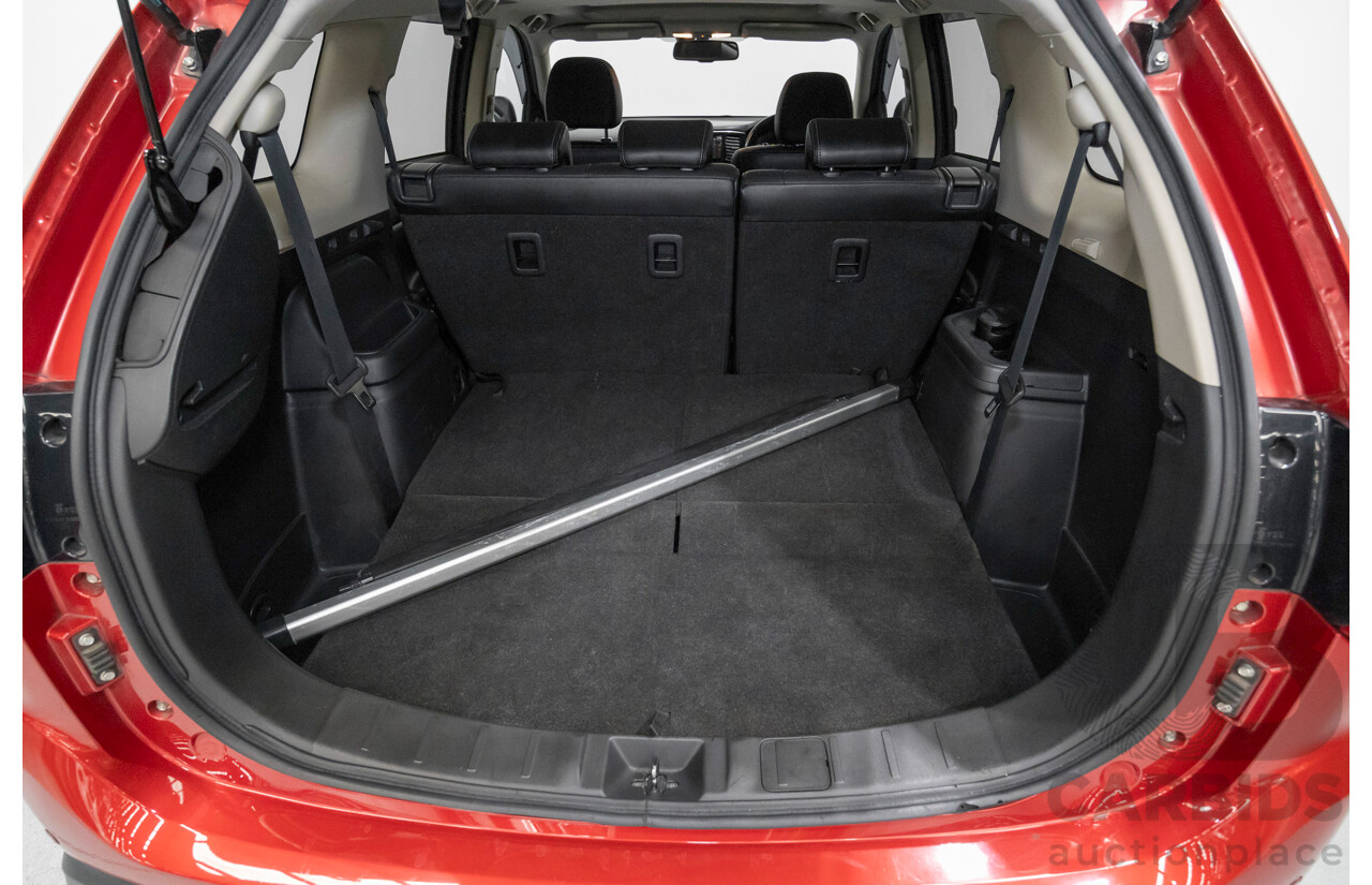 6/2015 Mitsubishi Outlander Exceed (4x4) ZK MY16 4d Wagon Rally Red Metallic Turbo 2.3L - 7 Seater