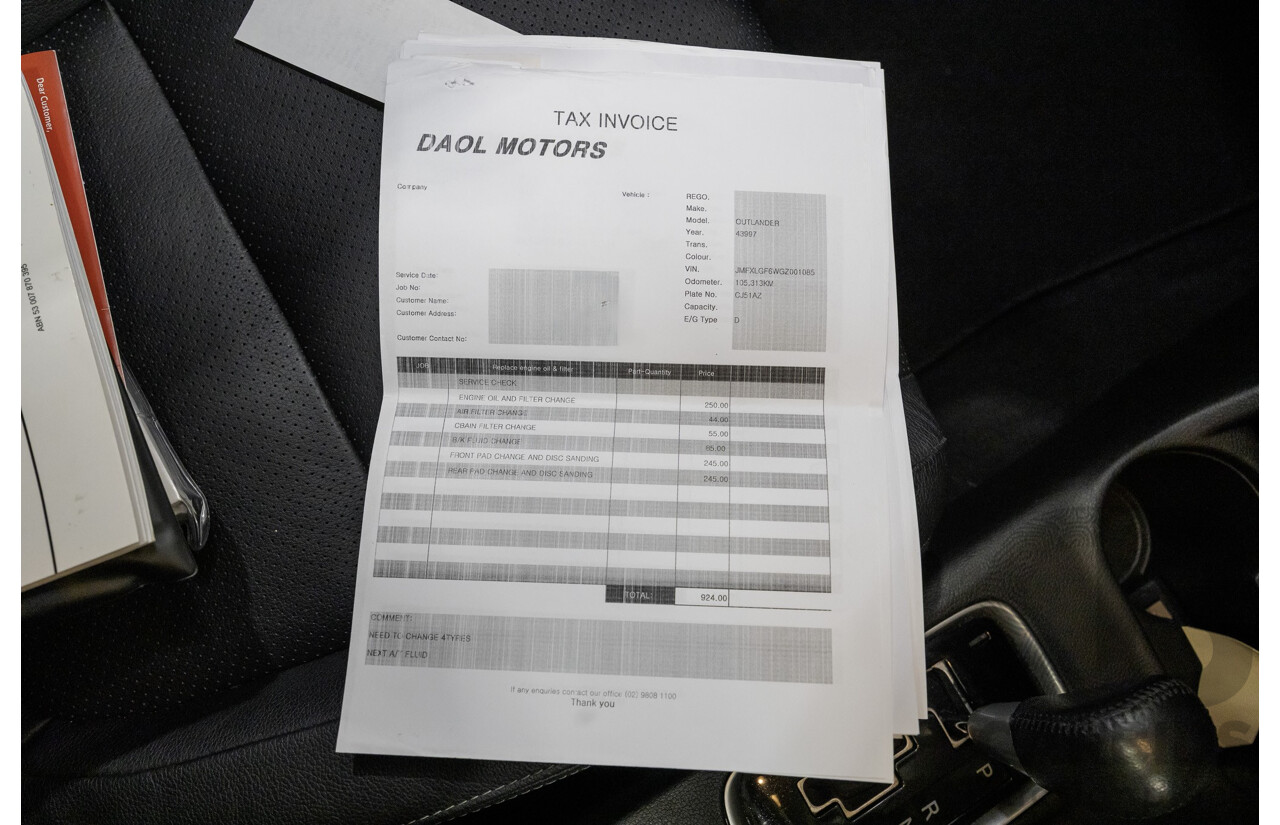 6/2015 Mitsubishi Outlander Exceed (4x4) ZK MY16 4d Wagon Rally Red Metallic Turbo 2.3L - 7 Seater