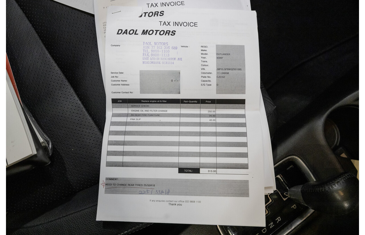 6/2015 Mitsubishi Outlander Exceed (4x4) ZK MY16 4d Wagon Rally Red Metallic Turbo 2.3L - 7 Seater