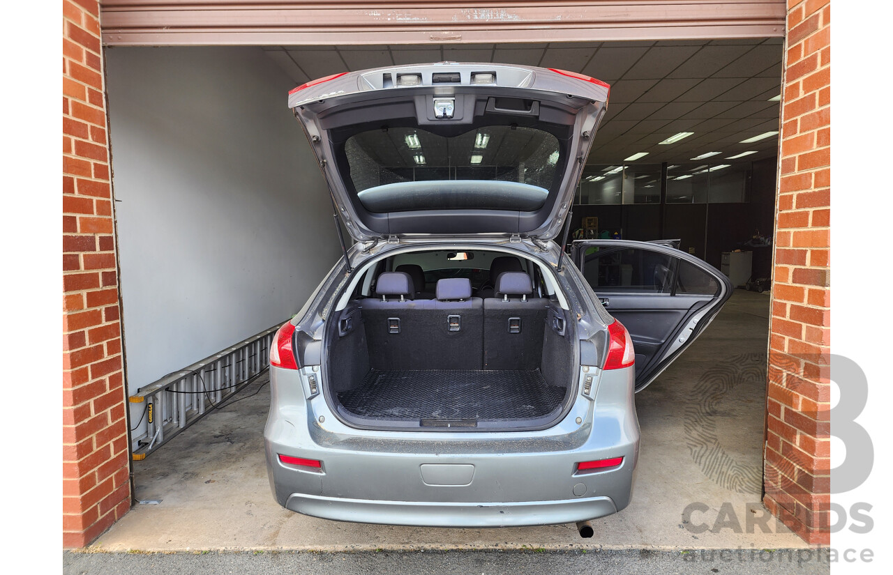 06/2013 Mitsubishi Lancer ES Sportback CJ MY14 5d Hatchback Grey 2.0L