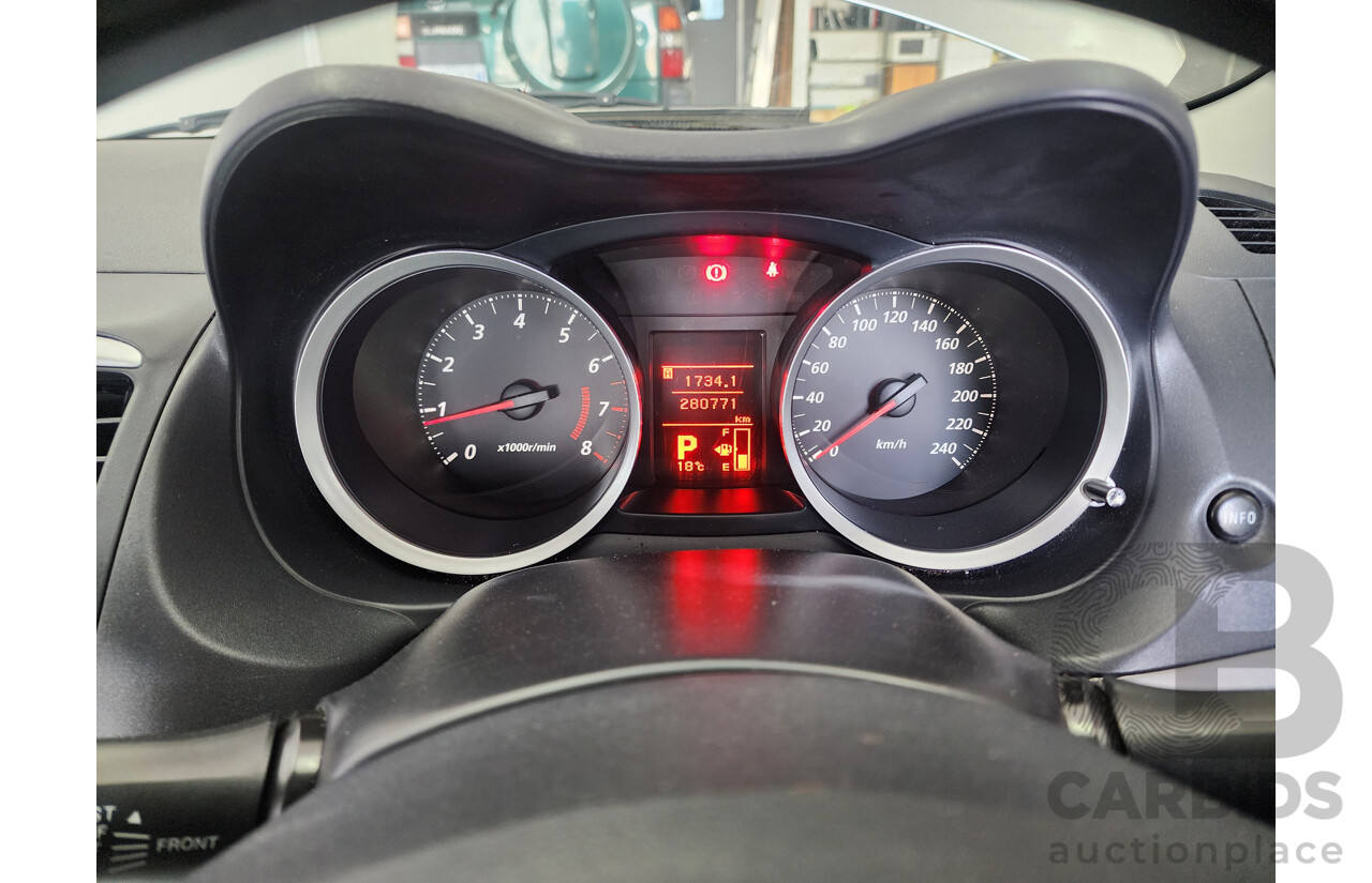 06/2013 Mitsubishi Lancer ES Sportback CJ MY14 5d Hatchback Grey 2.0L