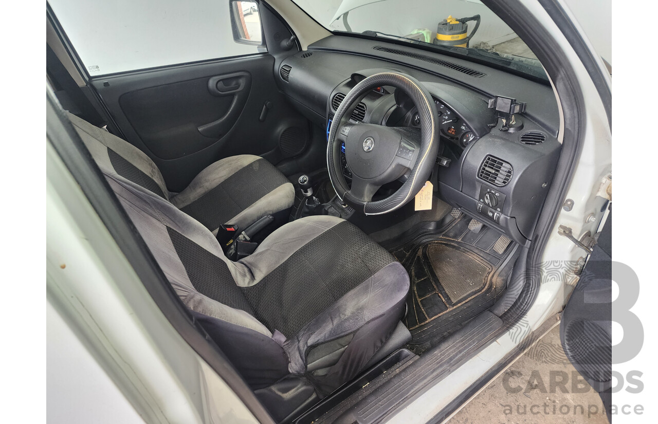 08/2006 Holden Combo XC MY06 Van White 1.4L