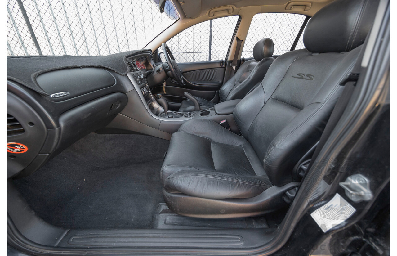 2/2002 Holden Commodore SS VXII 4d Sedan Phantom Black Metallic V8 5.7L