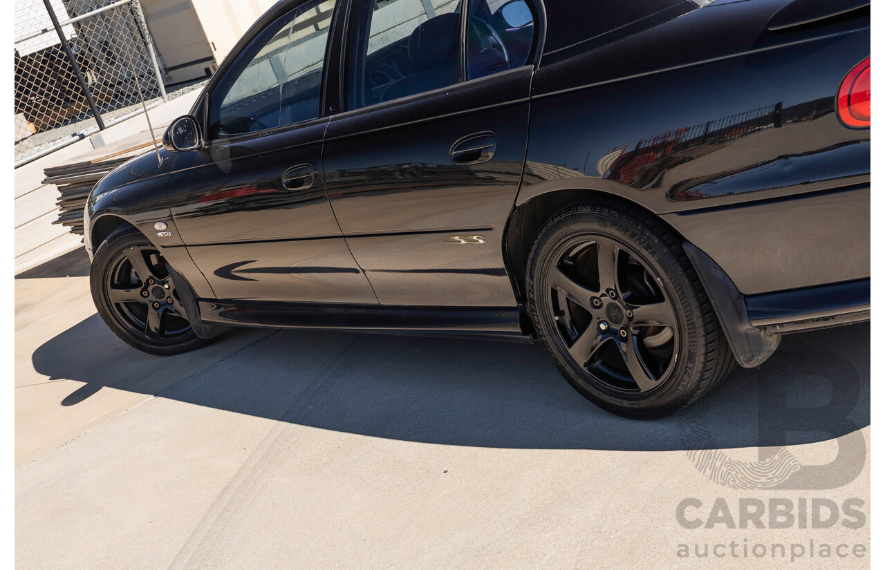 2/2002 Holden Commodore SS VXII 4d Sedan Phantom Black Metallic V8 5.7L