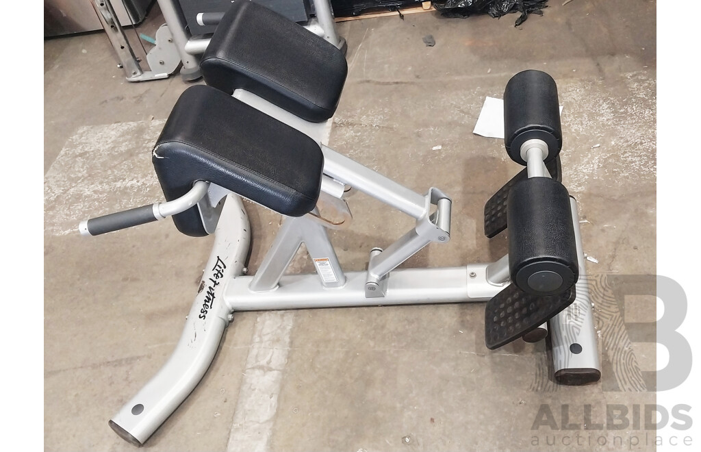 Life Fitness SBE Back Extension
