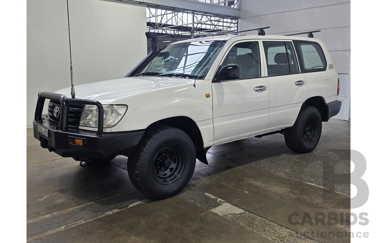 10/2006 Toyota Landcruiser (4x4) HZJ105R UPGRADE 4d Wagon White 4.2L