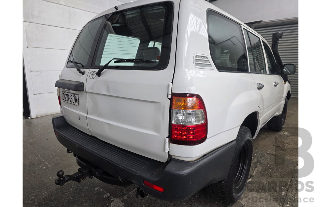 10/2006 Toyota Landcruiser (4x4) HZJ105R UPGRADE 4d Wagon White 4.2L