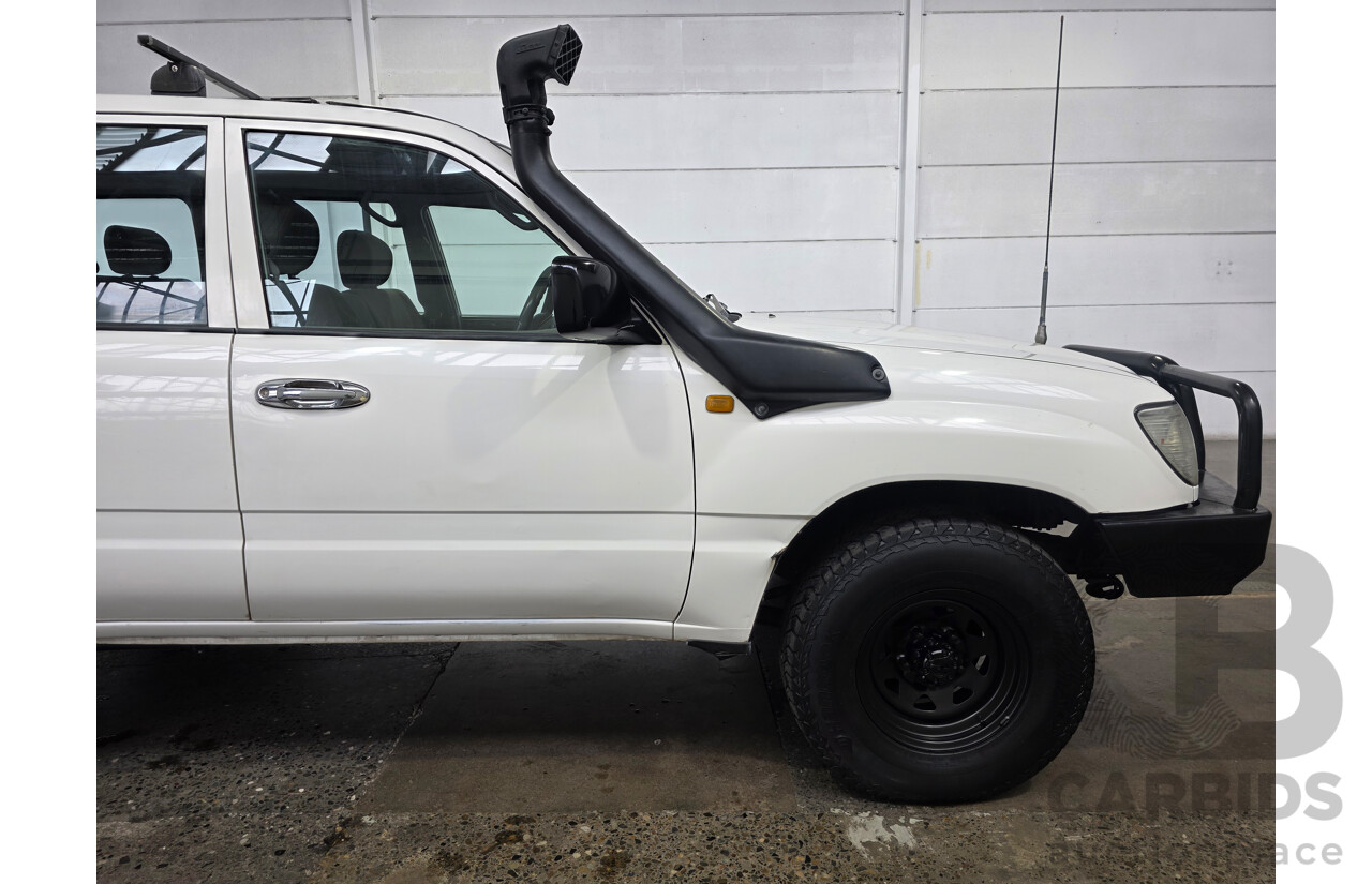 10/2006 Toyota Landcruiser (4x4) HZJ105R UPGRADE 4d Wagon White 4.2L