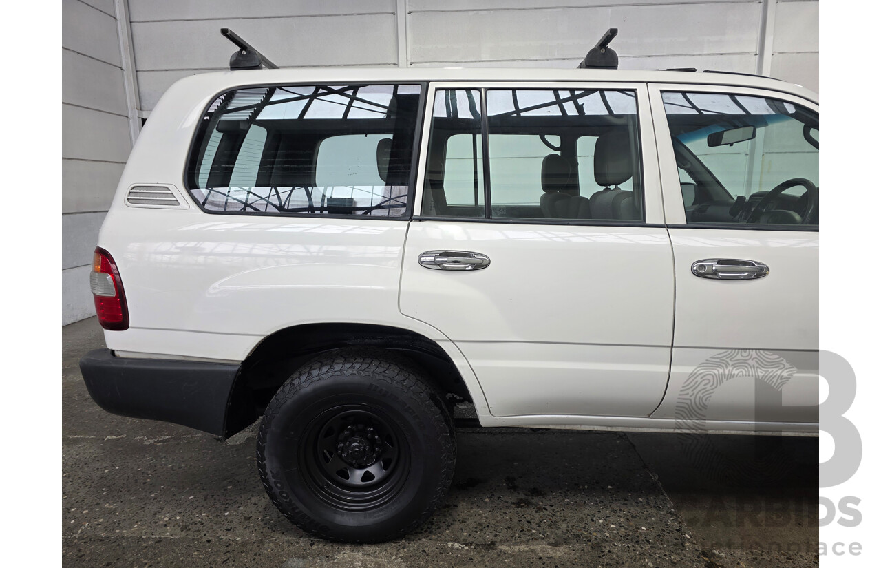10/2006 Toyota Landcruiser (4x4) HZJ105R UPGRADE 4d Wagon White 4.2L