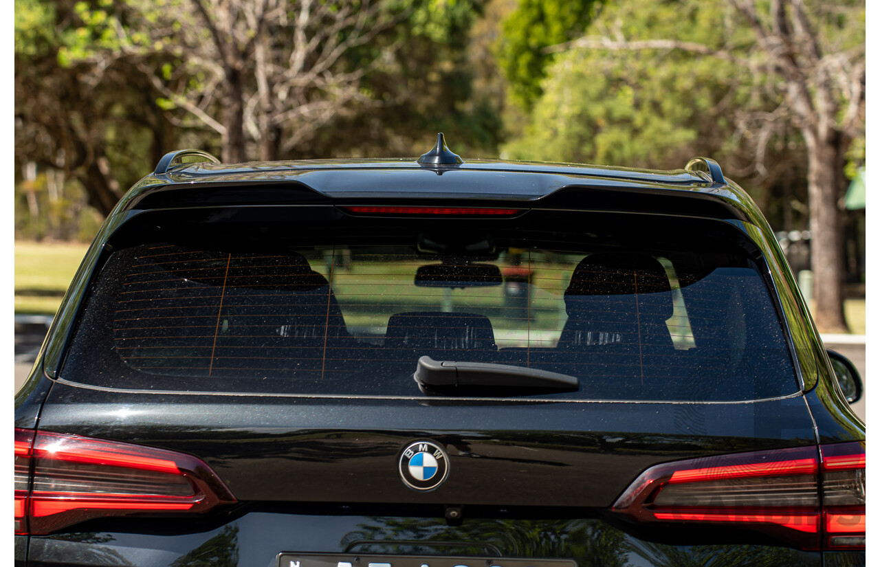 10/2020 BMW X5 M Competition (AWD) F95 4d Wagon Sapphire Black Metallic Twin Turbo V8 4.4L